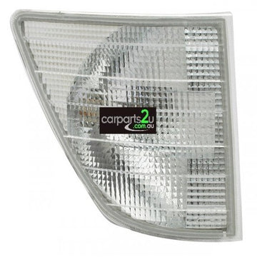 RIGHT FRONT CORNER LIGHT TO SUIT MERCEDES-BENZ SPRINTER VAN 2/1998–5/2000