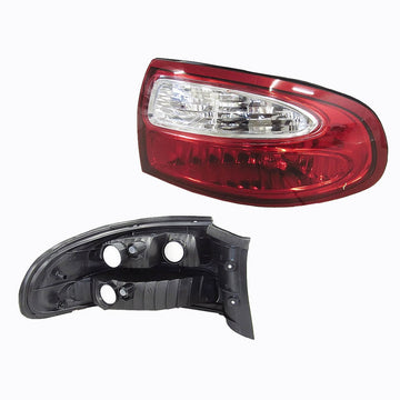 RIGHT TAIL LIGHT TO SUIT HOLDEN COMMODORE VX SEDAN 10/2000–9/2002
