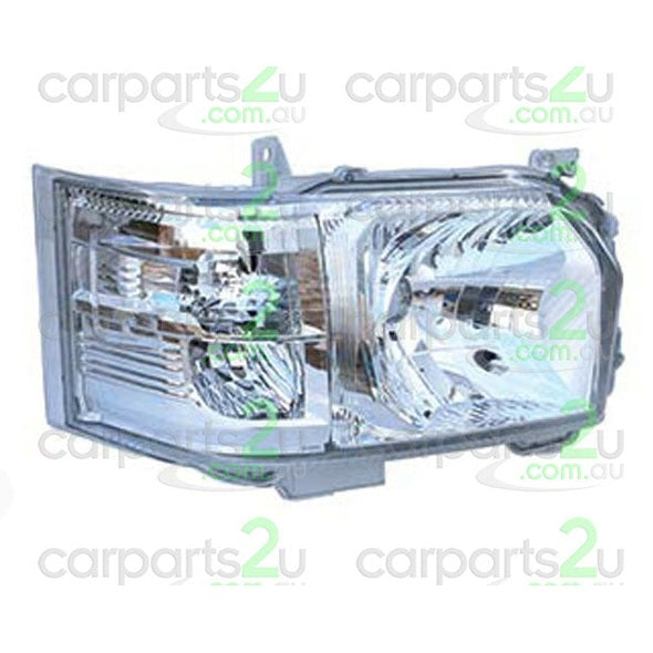 RIGHT HEAD LIGHT TO SUIT TOYOTA HIACE TRH KDH VAN 12/2013–2/2019