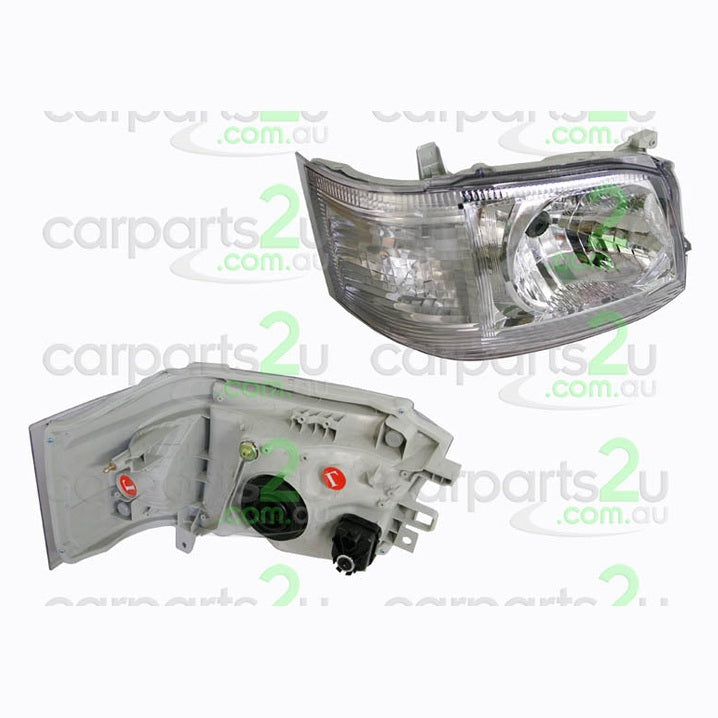 RIGHT HEAD LIGHT TO SUIT TOYOTA HIACE TRH KDH VAN 8/2010–12/2013