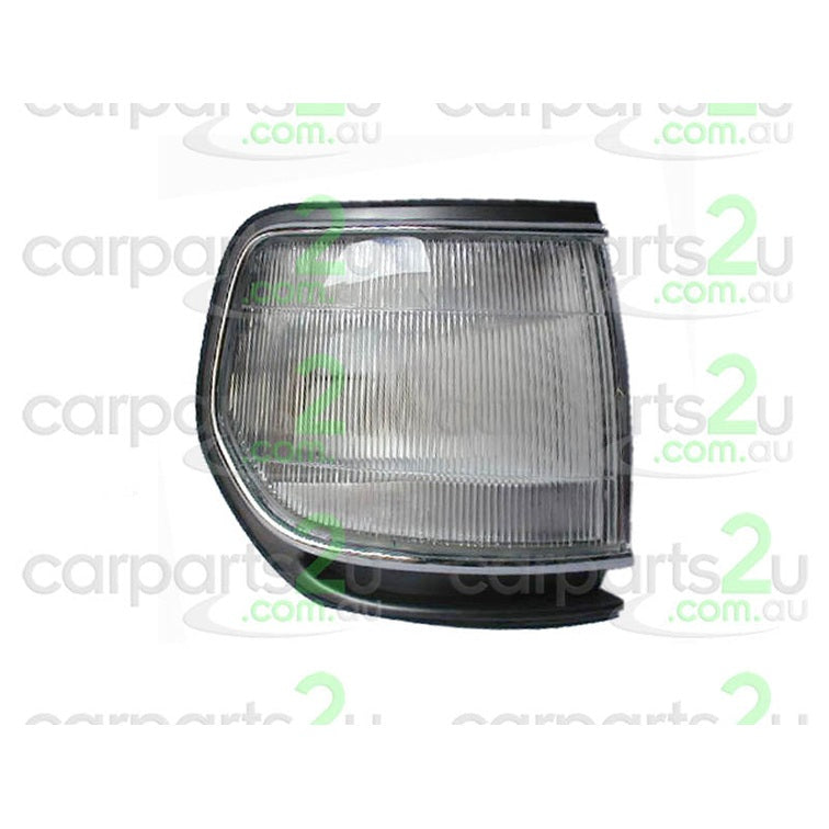 RIGHT FRONT CORNER LIGHT TO SUIT TOYOTA LANDCRUISER 80 SERIES WAGON SAHARA 1/1990–1/1998