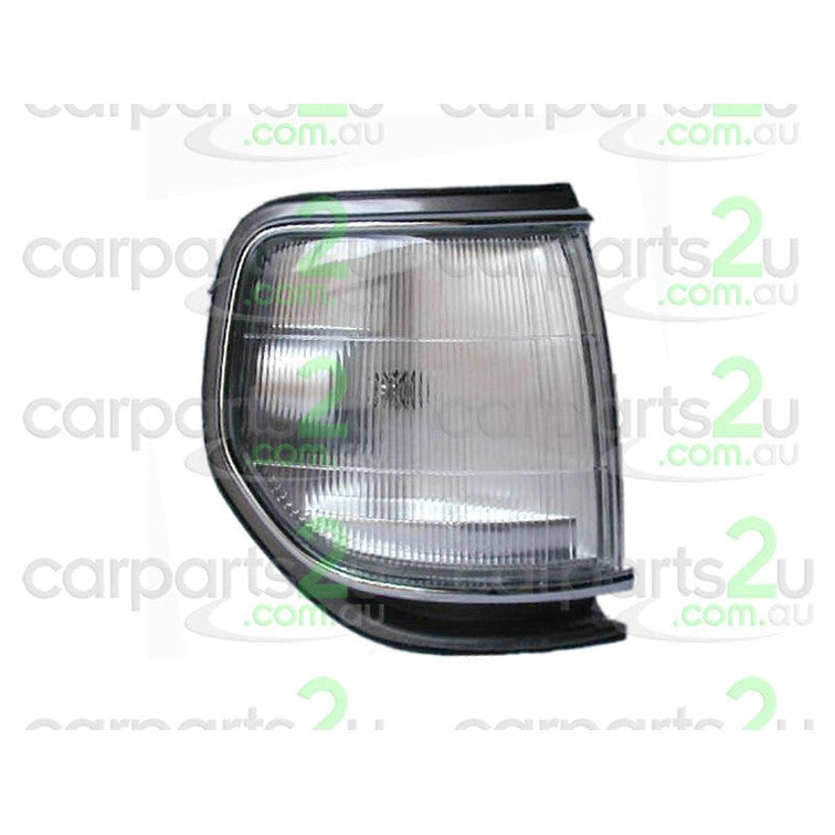 RIGHT FRONT CORNER LIGHT TO SUIT TOYOTA LANDCRUISER 80 SERIES WAGON 1/1990–1/1998